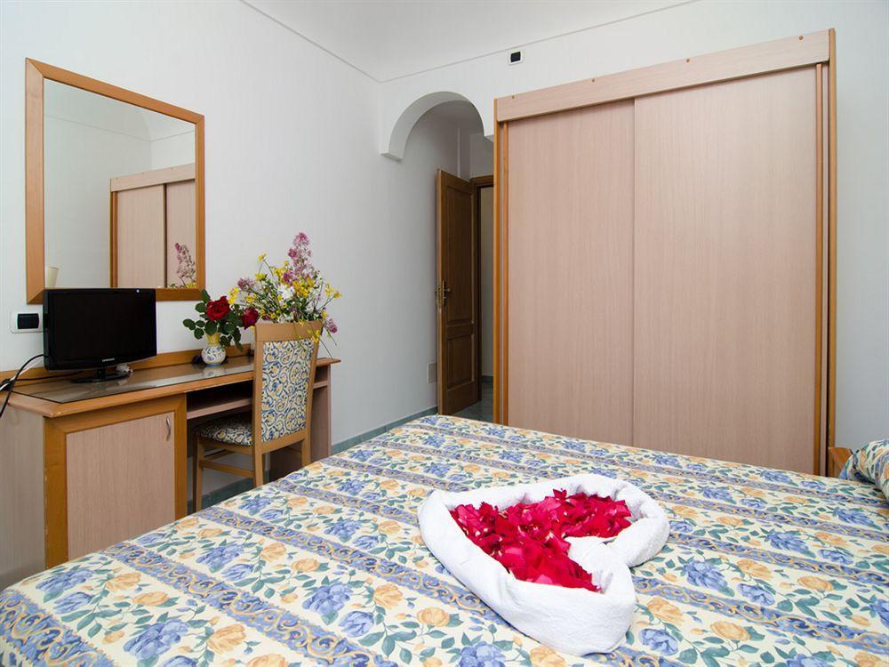 La Capannina - Hotel & Apartments Ischia Ngoại thất bức ảnh