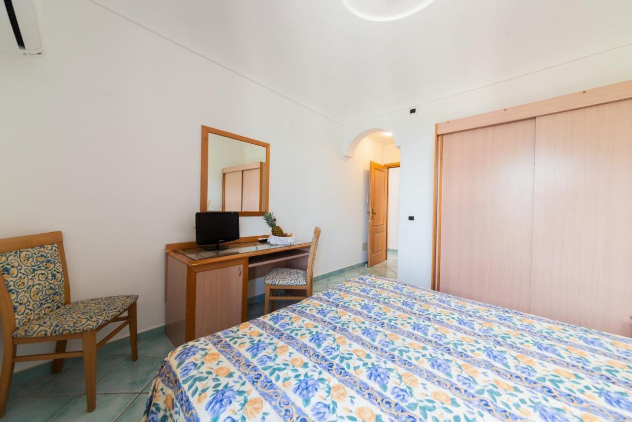 La Capannina - Hotel & Apartments Ischia Ngoại thất bức ảnh